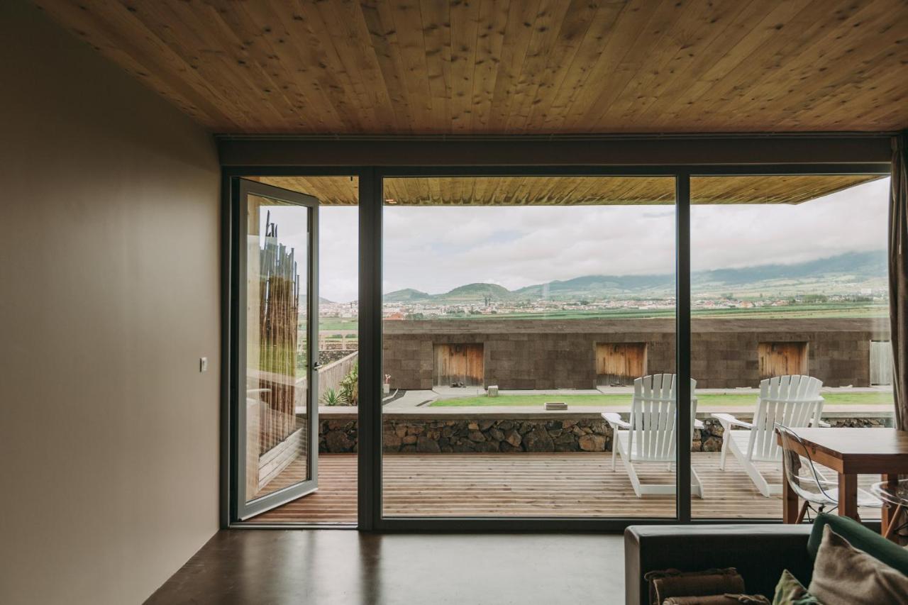 Deluxe Studio mit seitlichem Meerblick und privatem Whirlpool